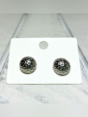 Women’s Jewelry Silver Tone Stud Earrings Hammered Texture Golf Ball Style .5”